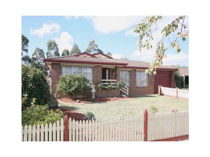 16 Tyntynder Close, Berwick VIC 3806