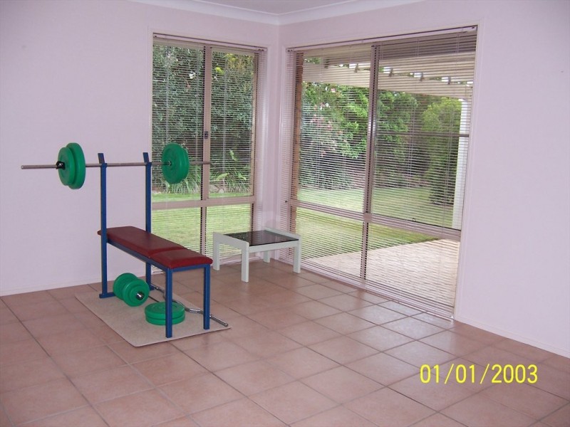 Wishart, Wishart QLD 4122