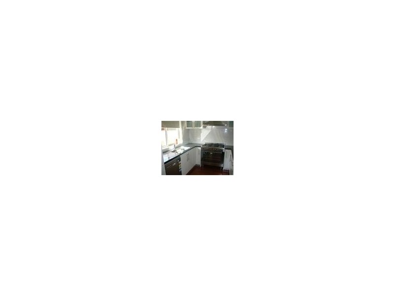 82 hillcrest drive, Westmeadows VIC 3049
