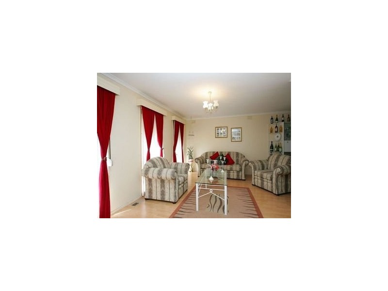 46 whitley crescent, Craigieburn VIC 3064