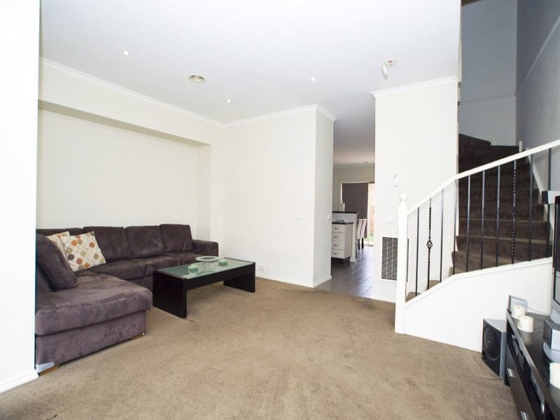 14 Newell Street, South Morang VIC 3752