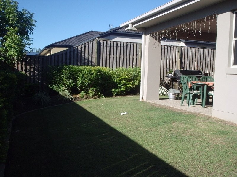 25 Stockdale street, Pacific Pines QLD 4211