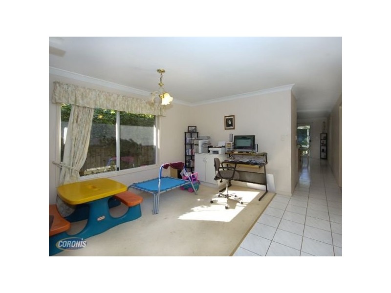 19 Mitchell Place, Forest Lake QLD 4078