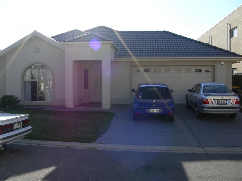 9 Gairdner Lane, Mawson Lakes SA 5095