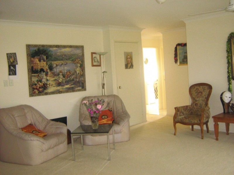 2 Brown Street, Labrador QLD 4215