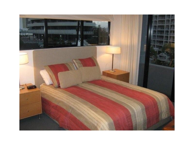 19 Albert Avenue, Broadbeach QLD 4218