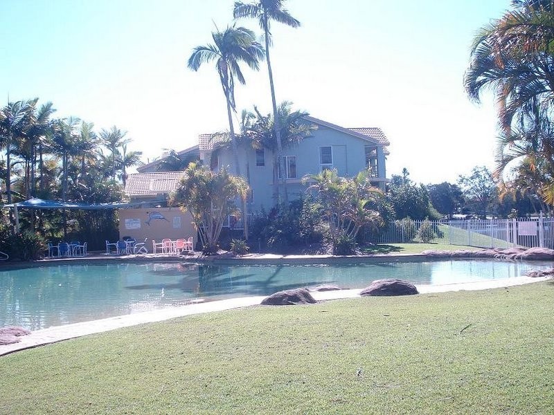 215 COTTESLOE DR, Mermaid Waters QLD 4218