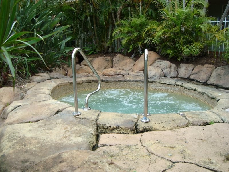 215 COTTESLOE DR, Mermaid Waters QLD 4218