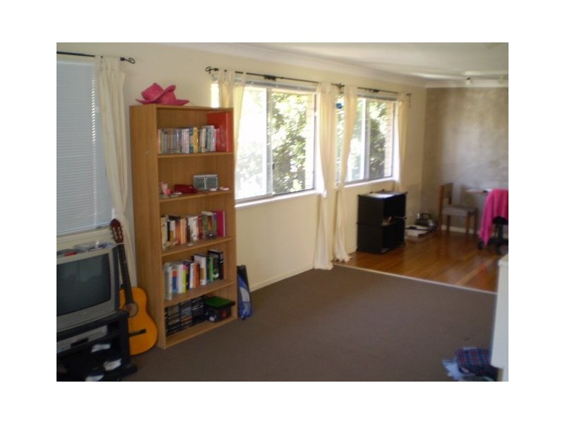 4 Hunter avenue, Labrador QLD 4215