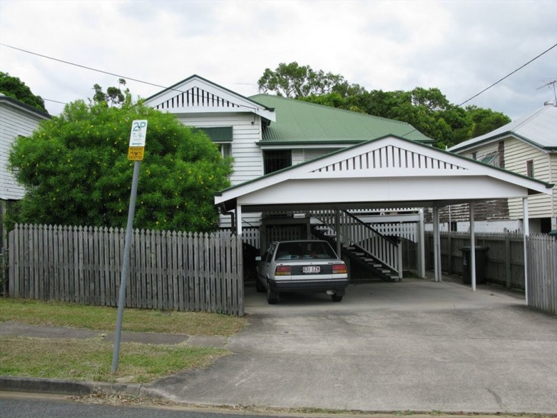 54 Aberleigh Rd, Herston QLD 4006