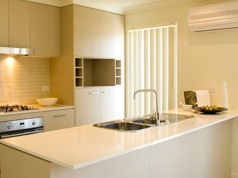 1 Belongil St, Pacific Pines QLD 4211