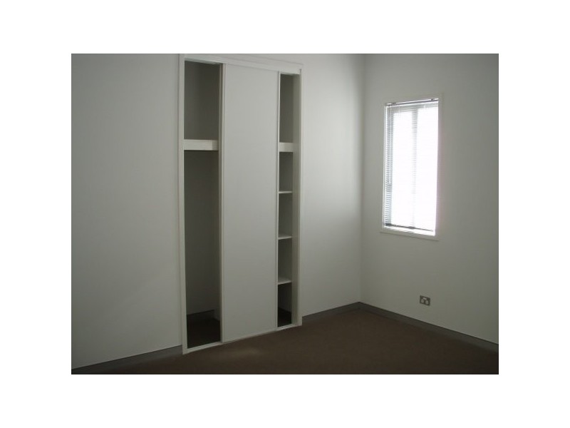 33 Chester Terrace, Southport QLD 4215