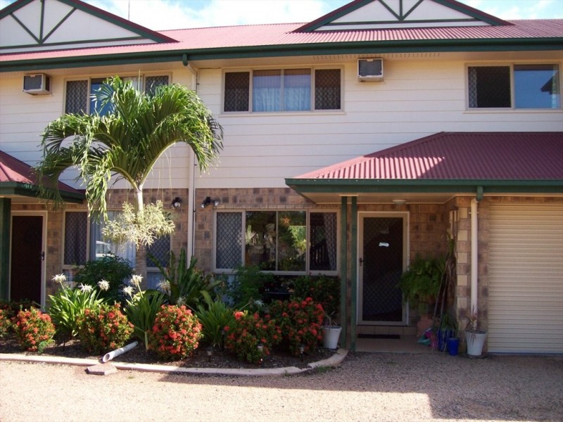Waterfront Pde, Idalia QLD 4811
