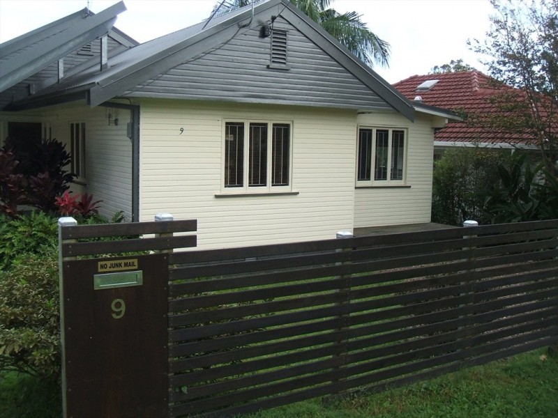 9 Clyde Street, Moorooka QLD 4105