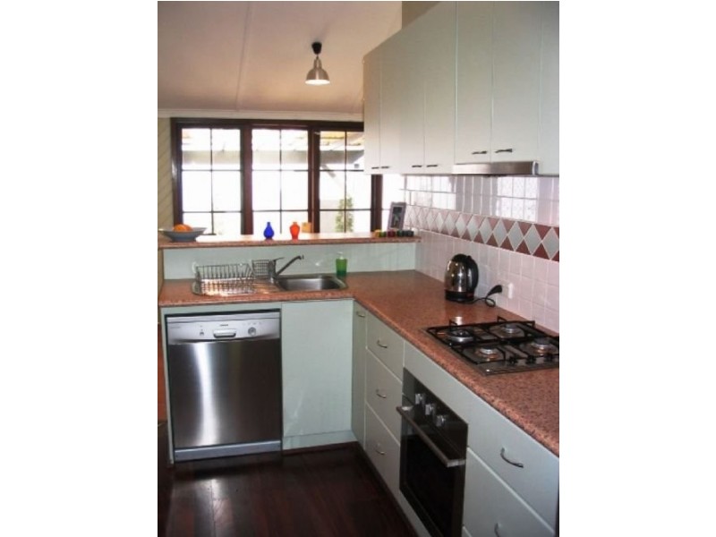 169 Tenth Avenue, Inglewood WA 6052