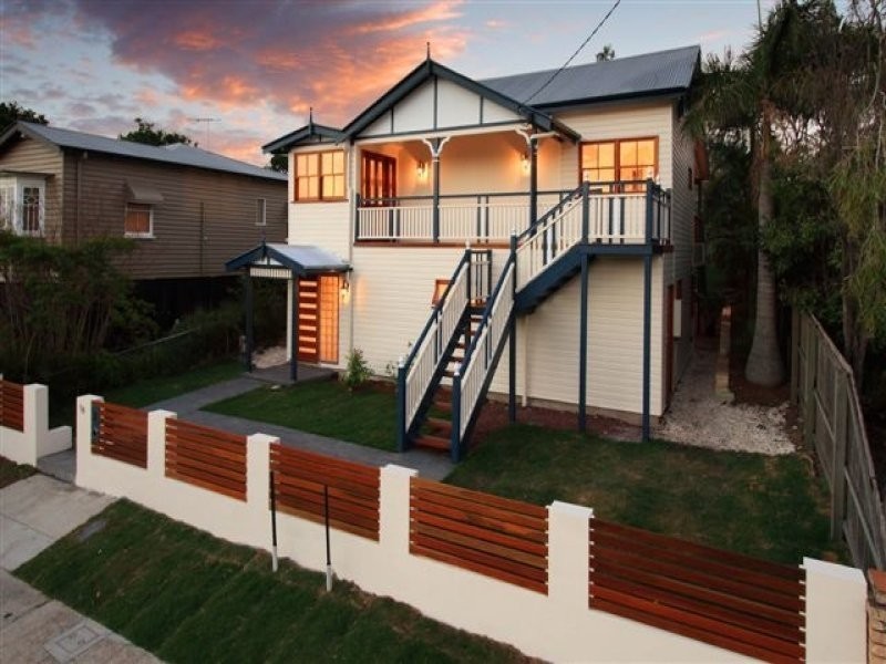 18 Drummond Street, Greenslopes QLD 4120