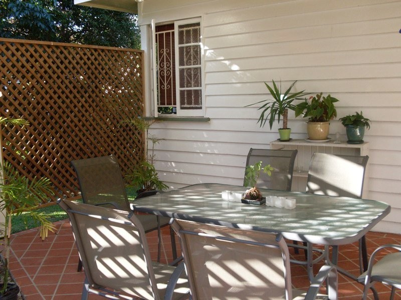 70 Lindsay Street, Ashgrove QLD 4060