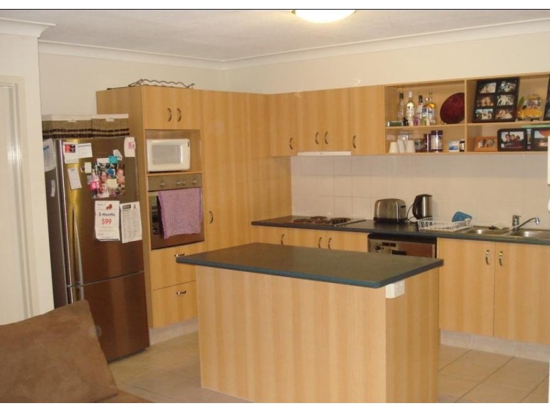 18-22 Parker st, Labrador QLD 4215