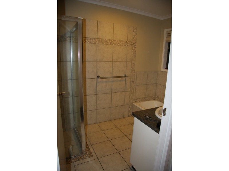 19 orlando cres, Kuluin QLD 4558