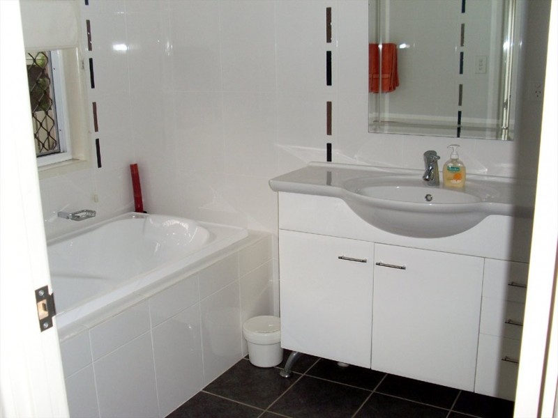 50 Fullerton Street, Birkdale QLD 4159