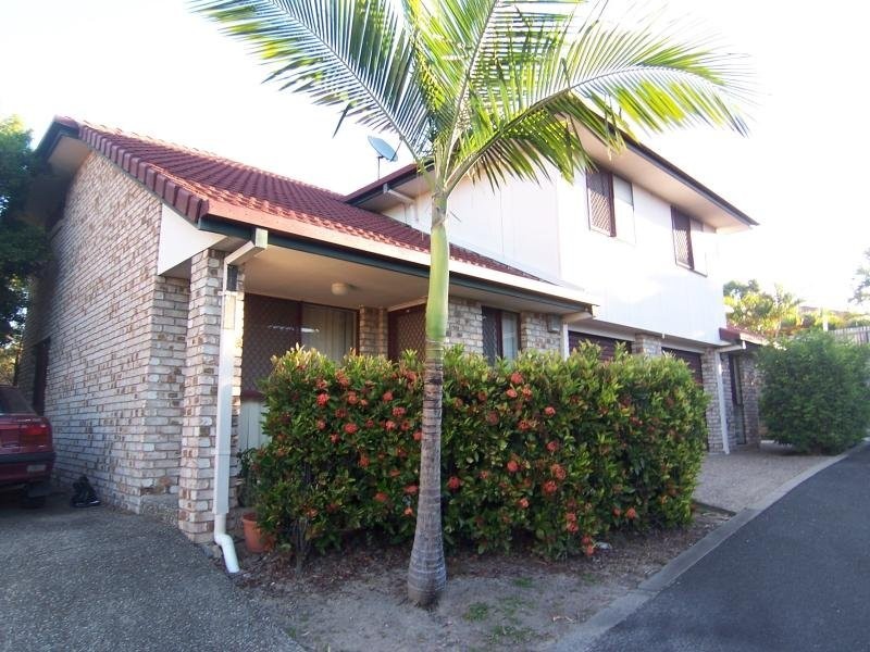 212 Central Street, Labrador QLD 4215