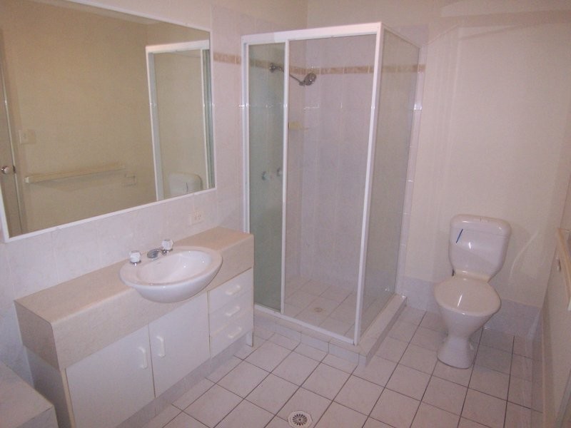 212 Central Street, Labrador QLD 4215