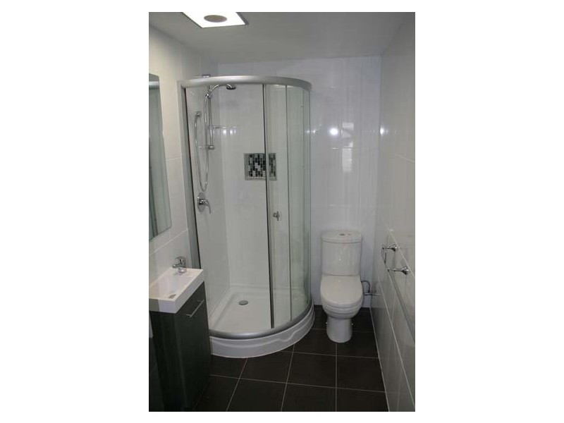 Darling Cres, Molendinar QLD 4214