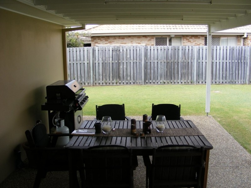 18 Nuthatch Street, Burleigh Waters QLD 4220