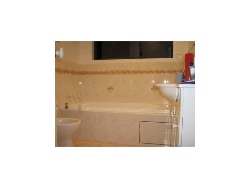 14 queens road, Westmead NSW 2145