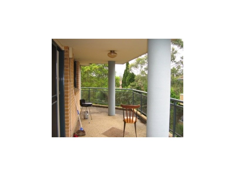 14 queens road, Westmead NSW 2145