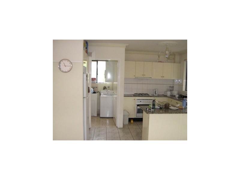 14 queens road, Westmead NSW 2145