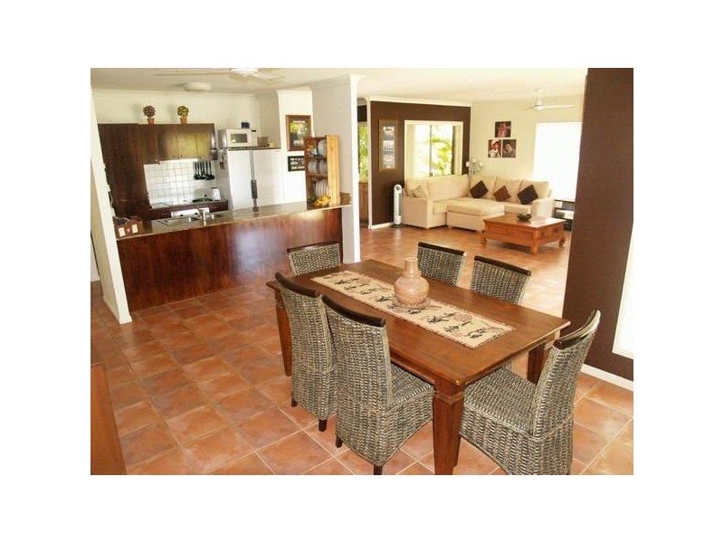 GARDENDALE CRESCENT, Burleigh Waters QLD 4220