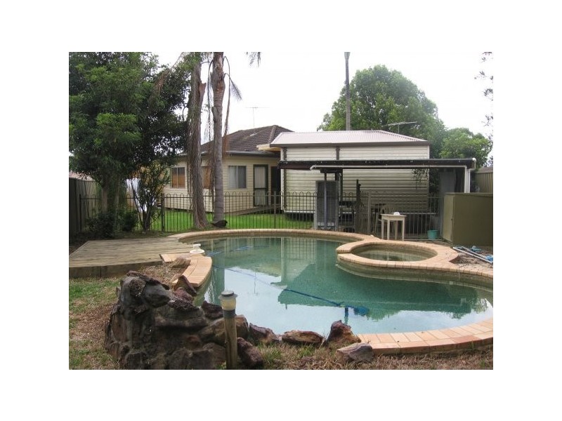Harvey Pl, Toongabbie NSW 2146