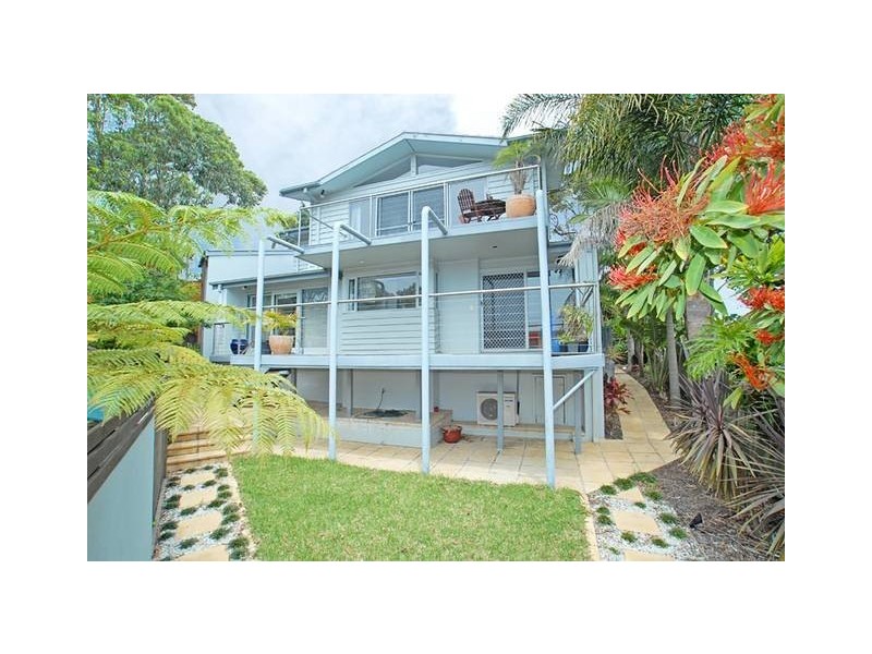 Sunrise ave, Budgewoi NSW 2262