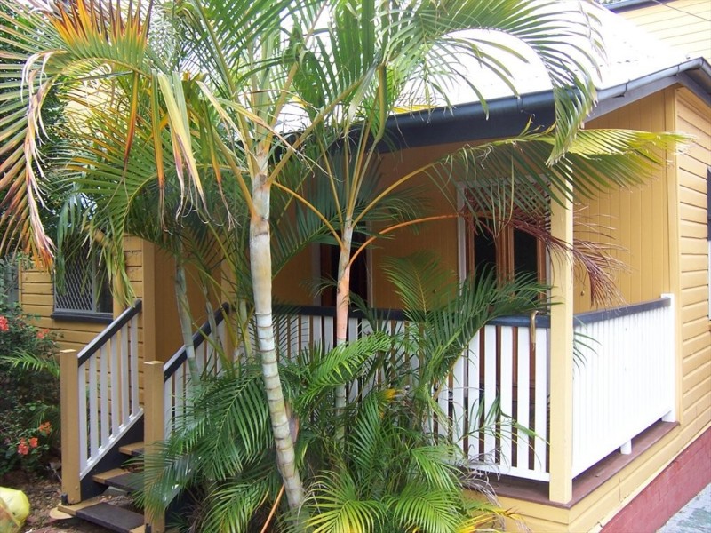 11 Burlington Street, East Brisbane QLD 4169