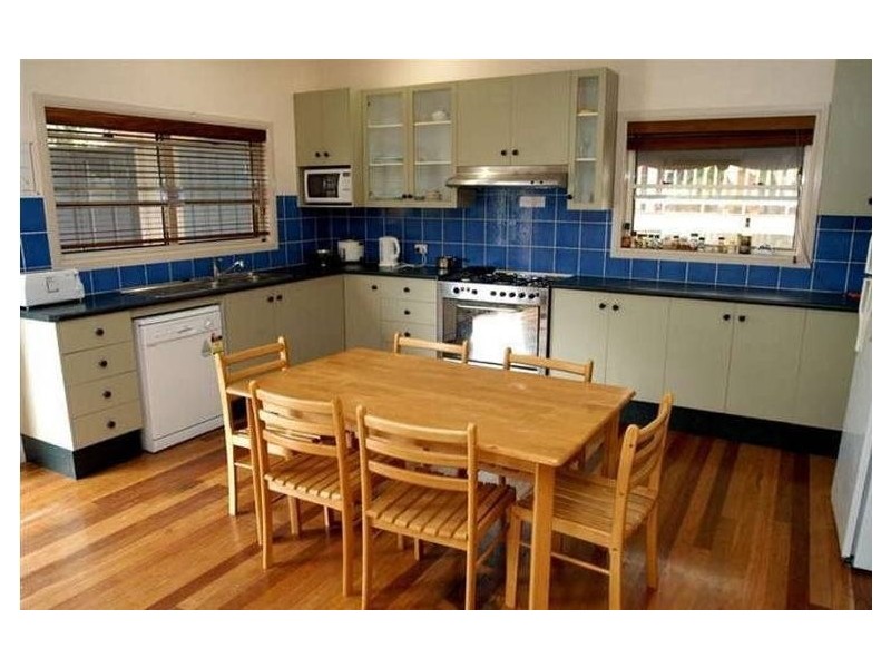 11 Burlington Street, East Brisbane QLD 4169