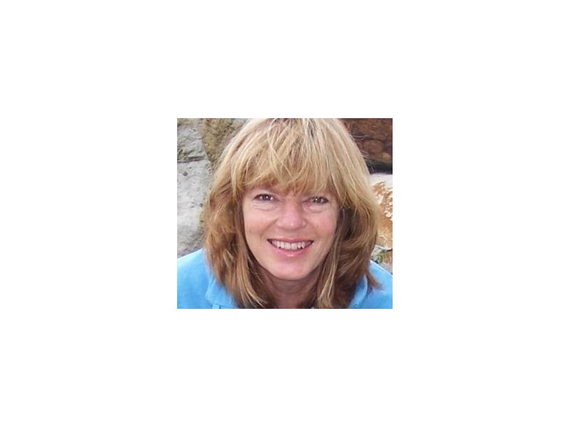 8  Albany Square, Umina Beach NSW 2257