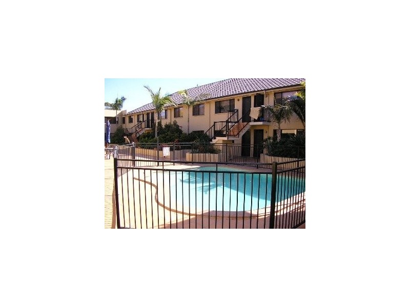 8 Tonga Place, Parkwood QLD 4214