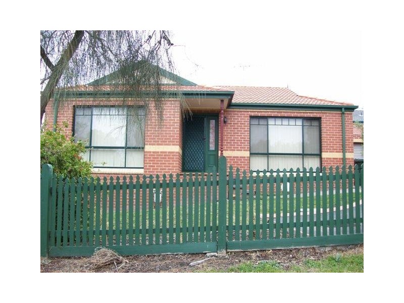 Knight Cresent, Roxburgh Park VIC 3064
