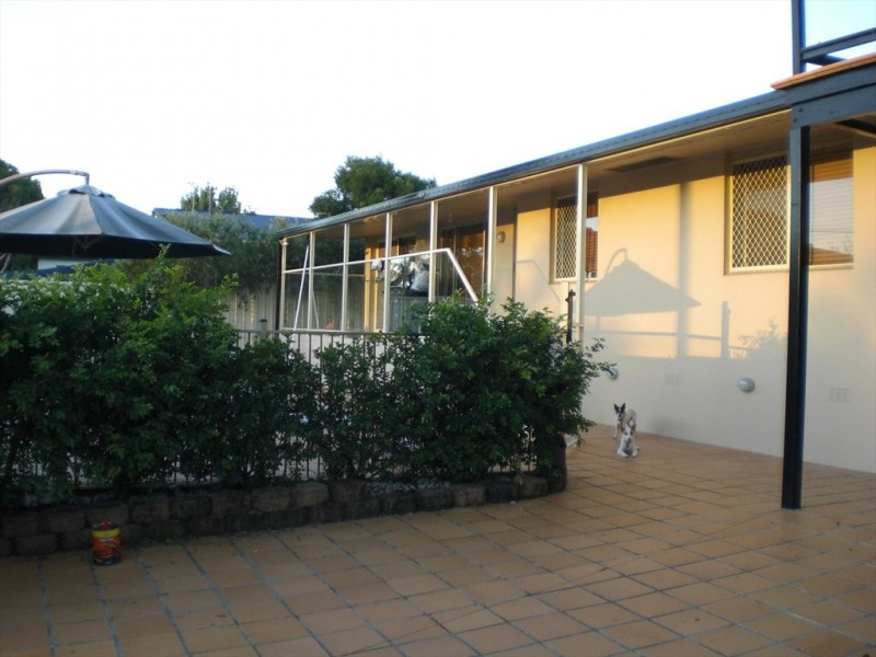 16 Ward Street, Southport QLD 4215