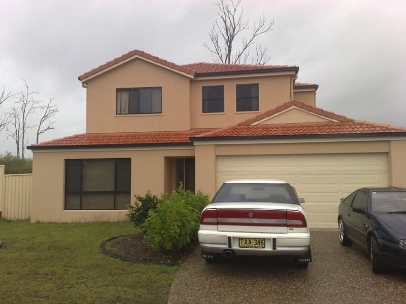 32 Golden Bear Drive, Arundel QLD 4214