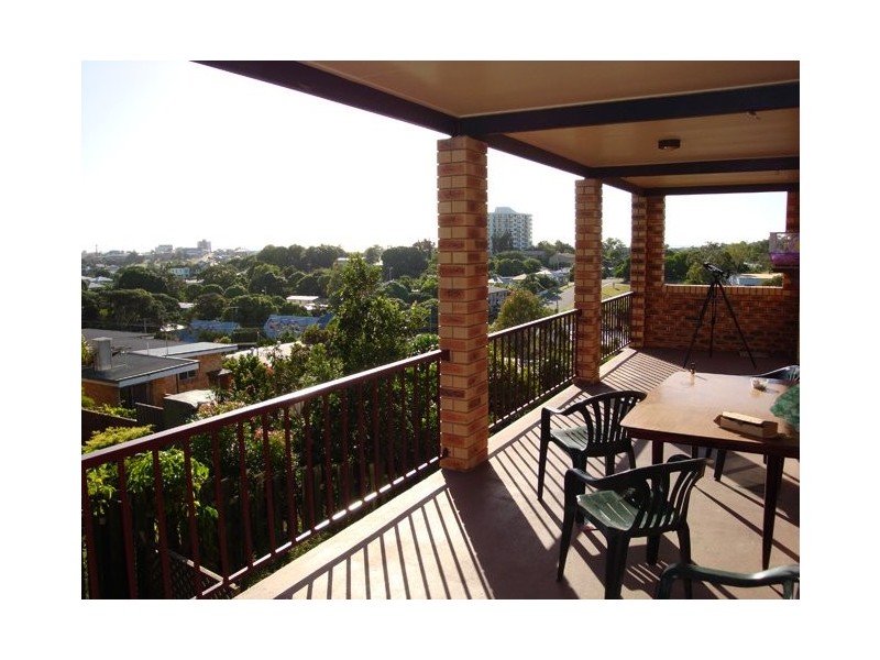 6 Watt st, West Gladstone QLD 4680