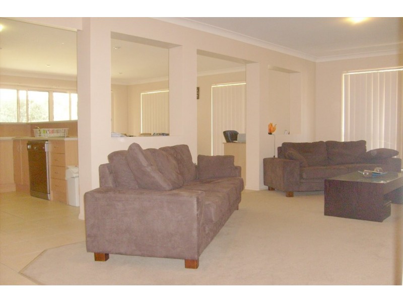 4 Freestone drive, Upper Coomera QLD 4209