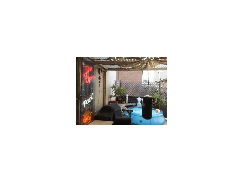 16 Longdown Street, Newtown NSW 2042