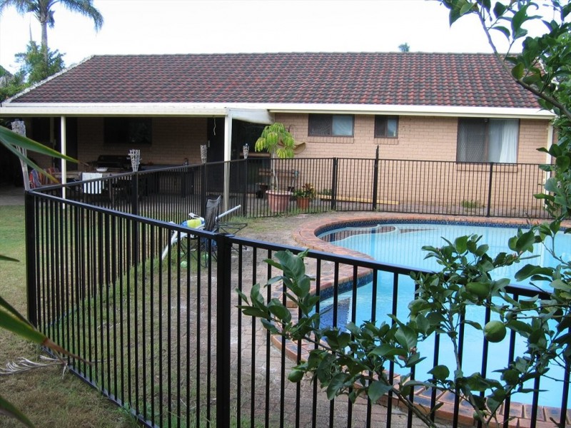 southerly, Mermaid Waters QLD 4218