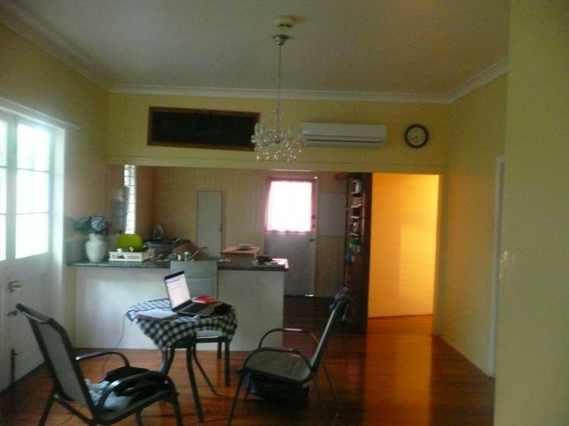 10  Hove street, Highgate Hill QLD 4101