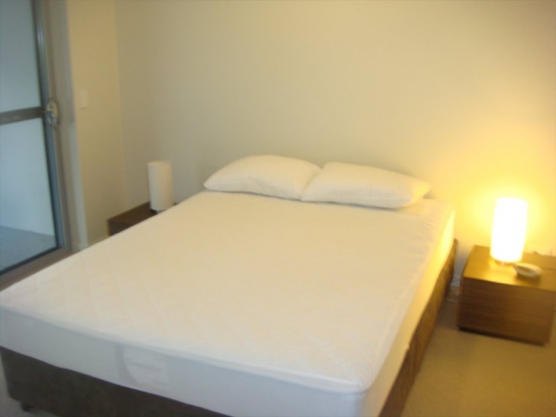 154 Musgrave Ave, Southport QLD 4215