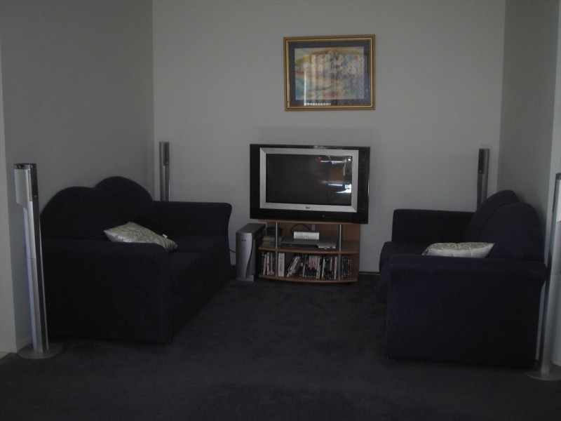 3 Palma Cres, Varsity Lakes QLD 4227