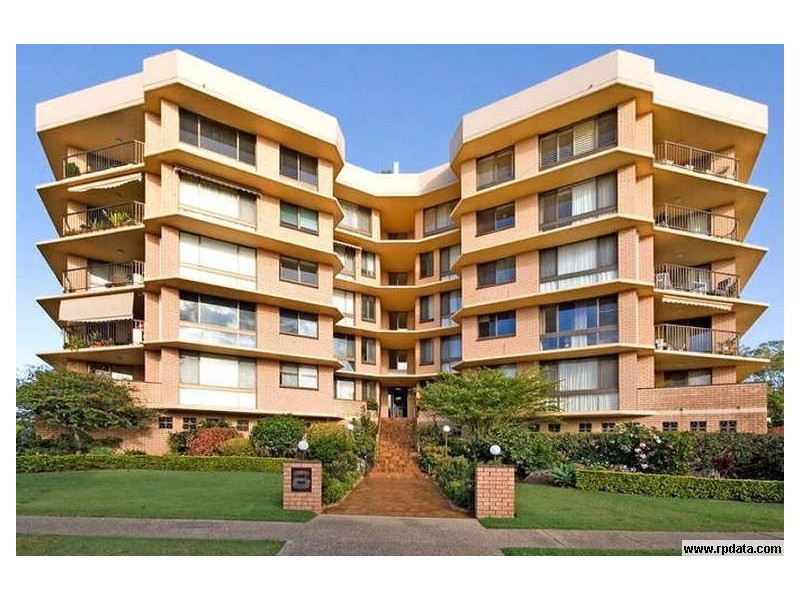 8 Paradise Parade, Paradise Point QLD 4216