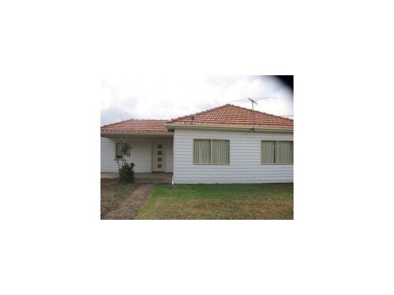 6 banksia grove, Tullamarine VIC 3043